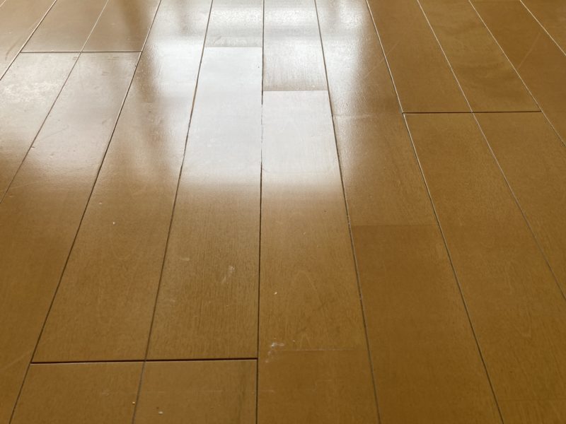 25-11 フロアーへこみ補修