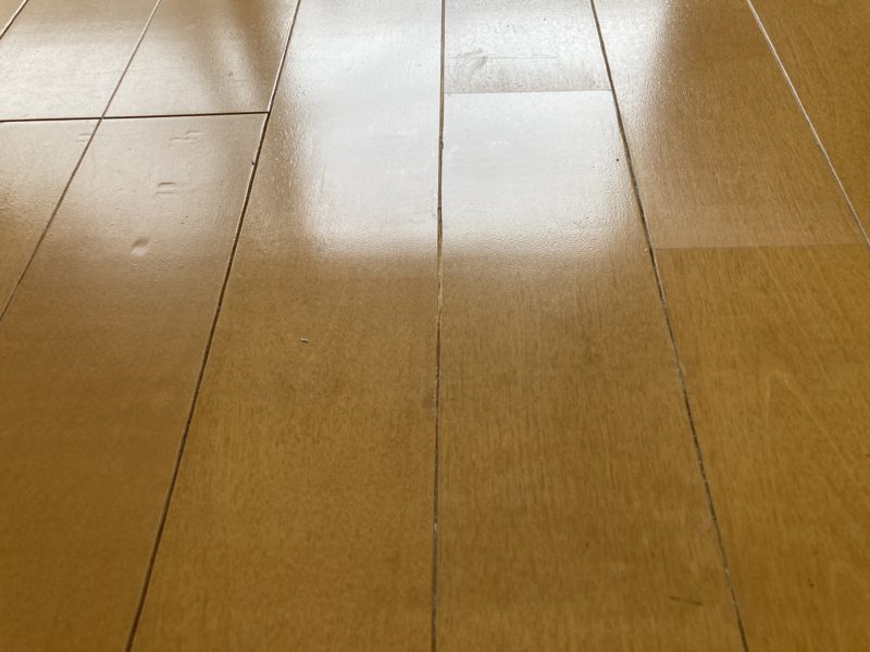 25-11 フロアーへこみ補修