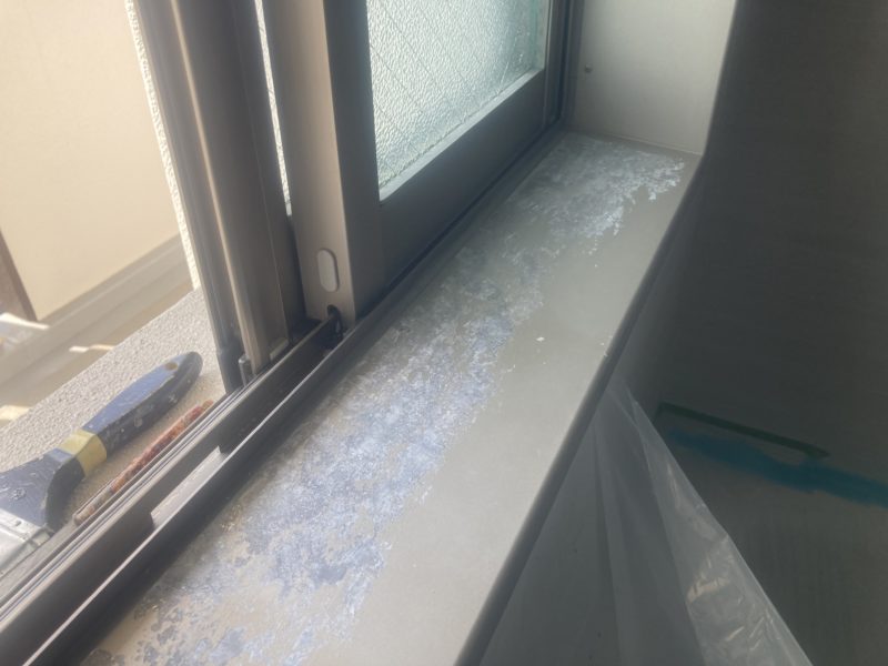 25-10 浴室 窓枠 塗装めくれ補修