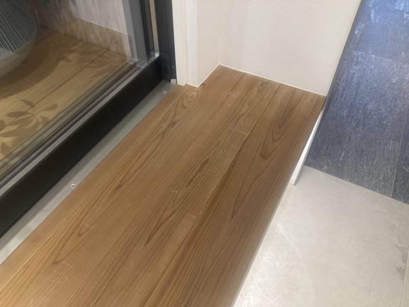 25-05 檜フロアー シミ除去