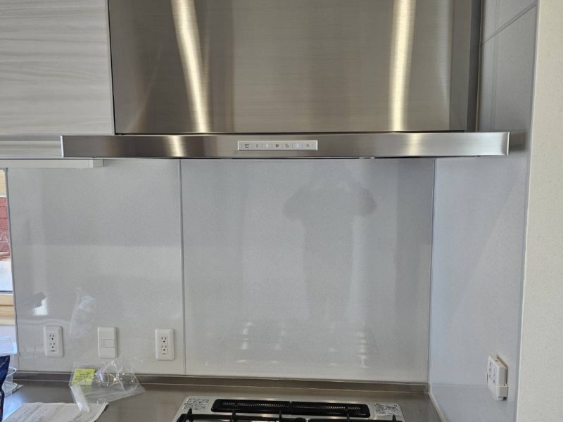 25-46 レンジフード へこみ補修