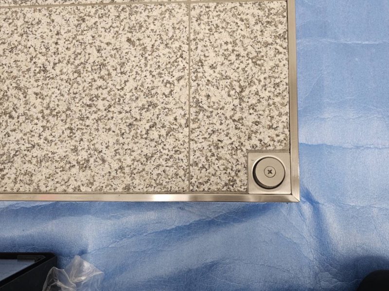 25-45 フロアーハッチ へこみ補修