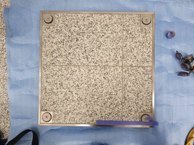 25-45 フロアーハッチ へこみ補修