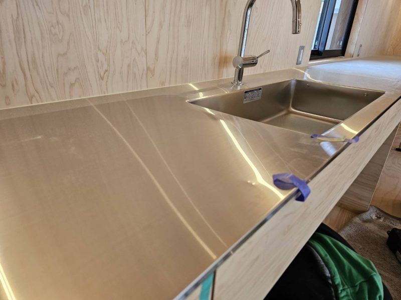 25-44 ステンレス天板 膨れ補修