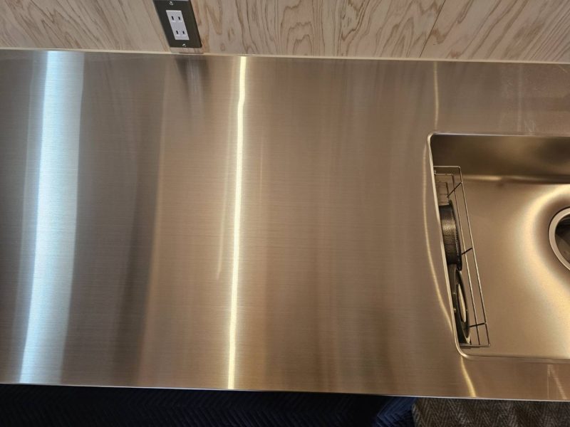 25-44 ステンレス天板 膨れ補修