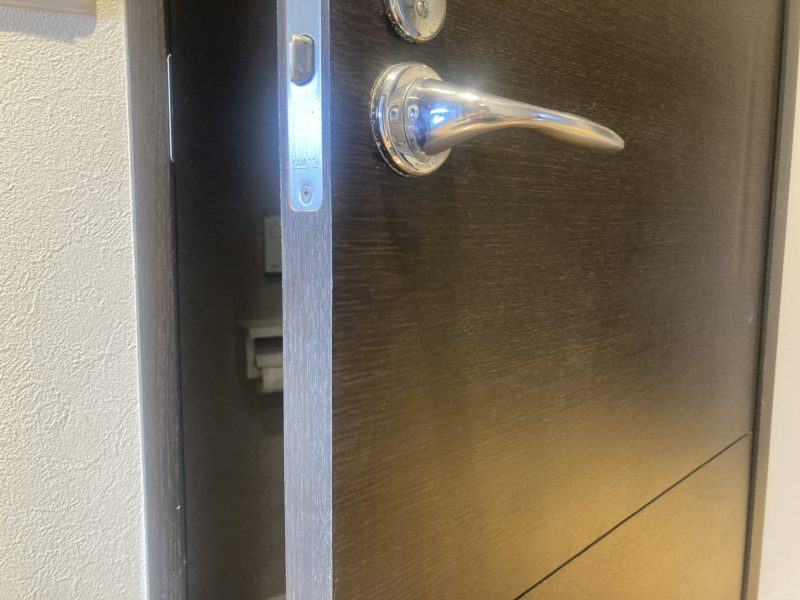 25-101 木製ドア 補修