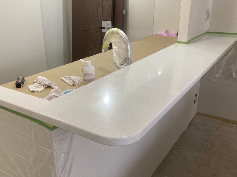 25-122 キッチンカウンター研磨