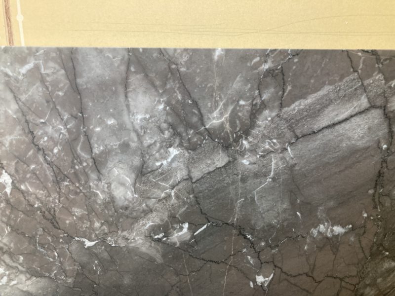 25-114 天然石 割れ補修