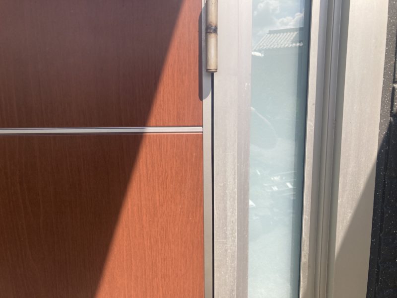 25-110 玄関ドア アングルへこみ