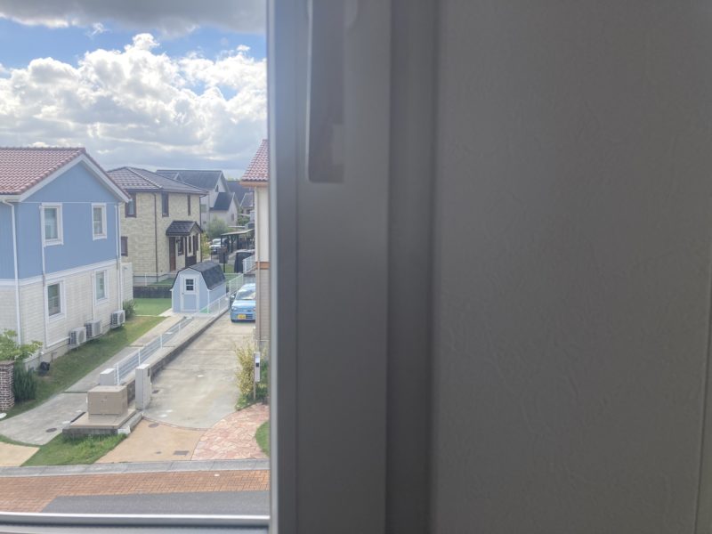 25-111 樹脂サッシ 割れ補修