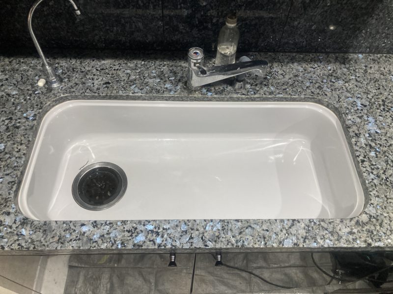 25-104 コモ社 シンク補修